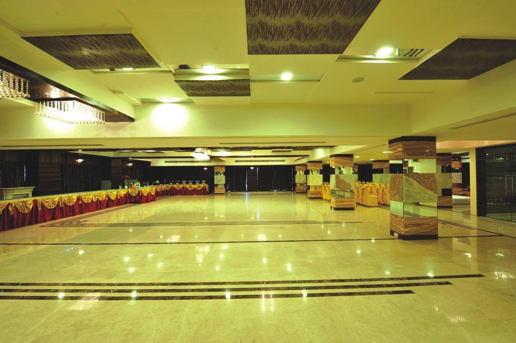 Hotel Inder residencia Ahmedabad Exterior foto